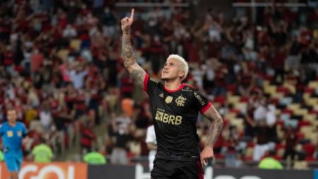 Flamengo vence o Juventude sem problemas no Maracan