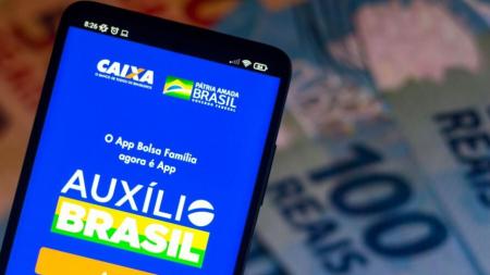 Auxlio Brasil: R$ 400 sero pagos a partir de sexta